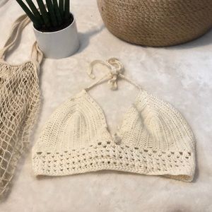Crochet crop top// festival crop top